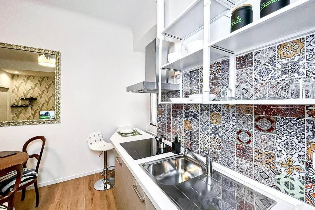 شقة Luxury Stazione Centrale Elegante Loft ترييستي المظهر الخارجي الصورة